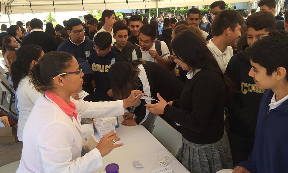 Capacitan personal salud para el trato adecuado a adolescentes en Baja California
