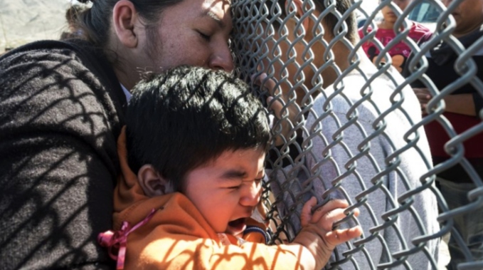 ONU llama a EU detener su “inadmisible” polí­tica de separar a niños de padres inmigrantes