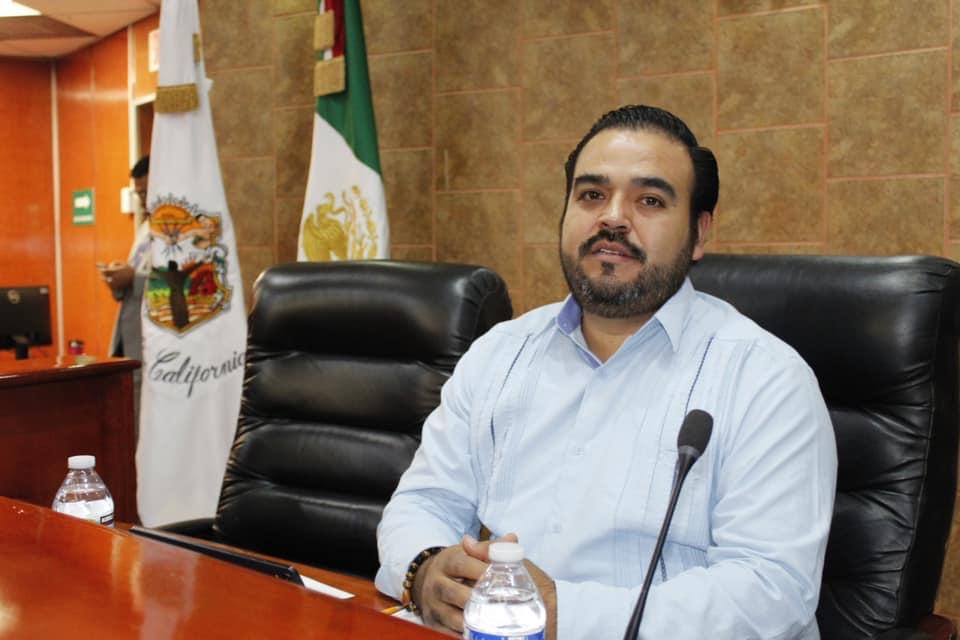 Baja California se ha convertido en una monarquí­a donde el interés recaudatorio es lo primero: DIP. Gerardo López