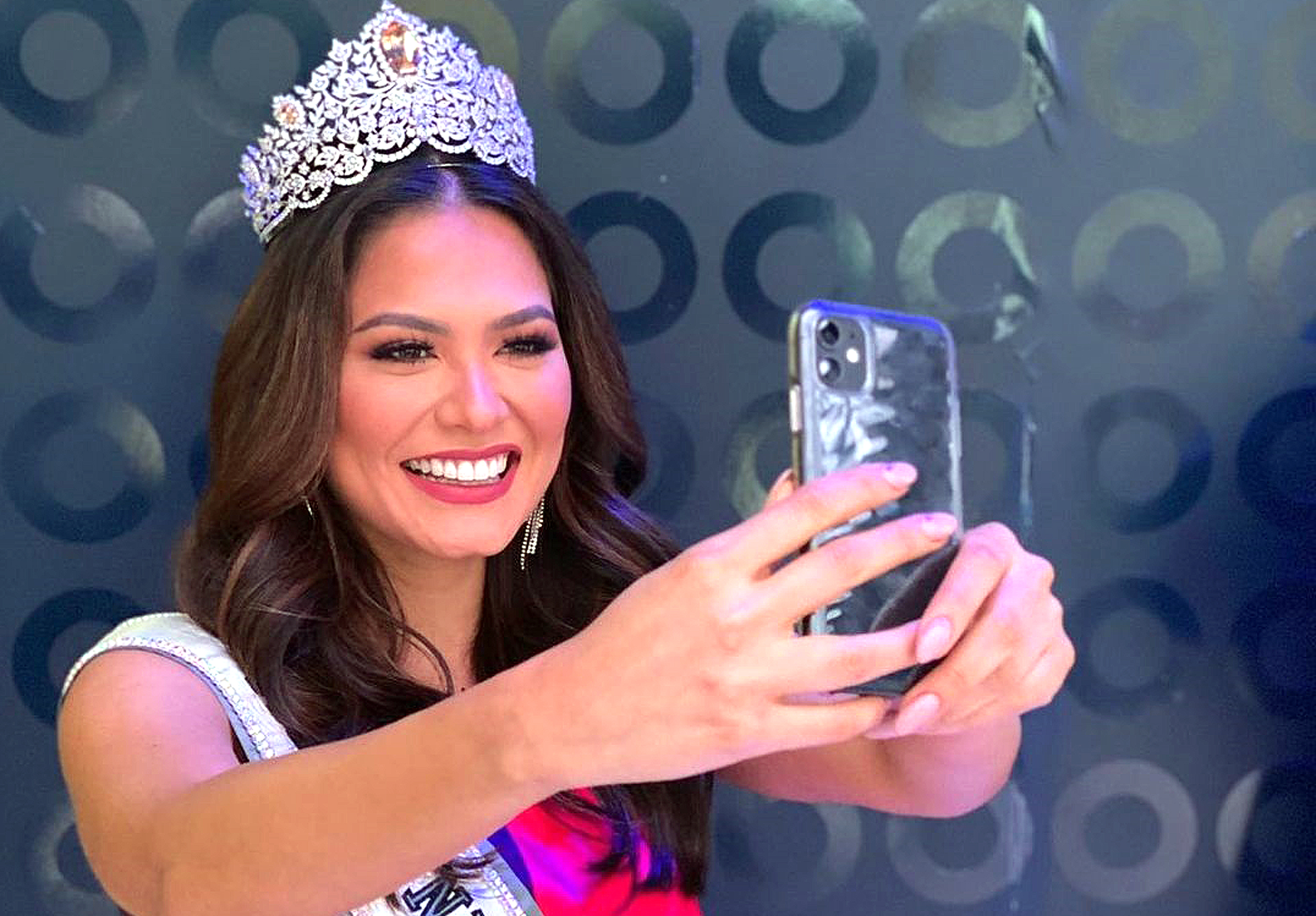 Andrea Meza regresa a México tras ser coronada Miss Universo 2021 |