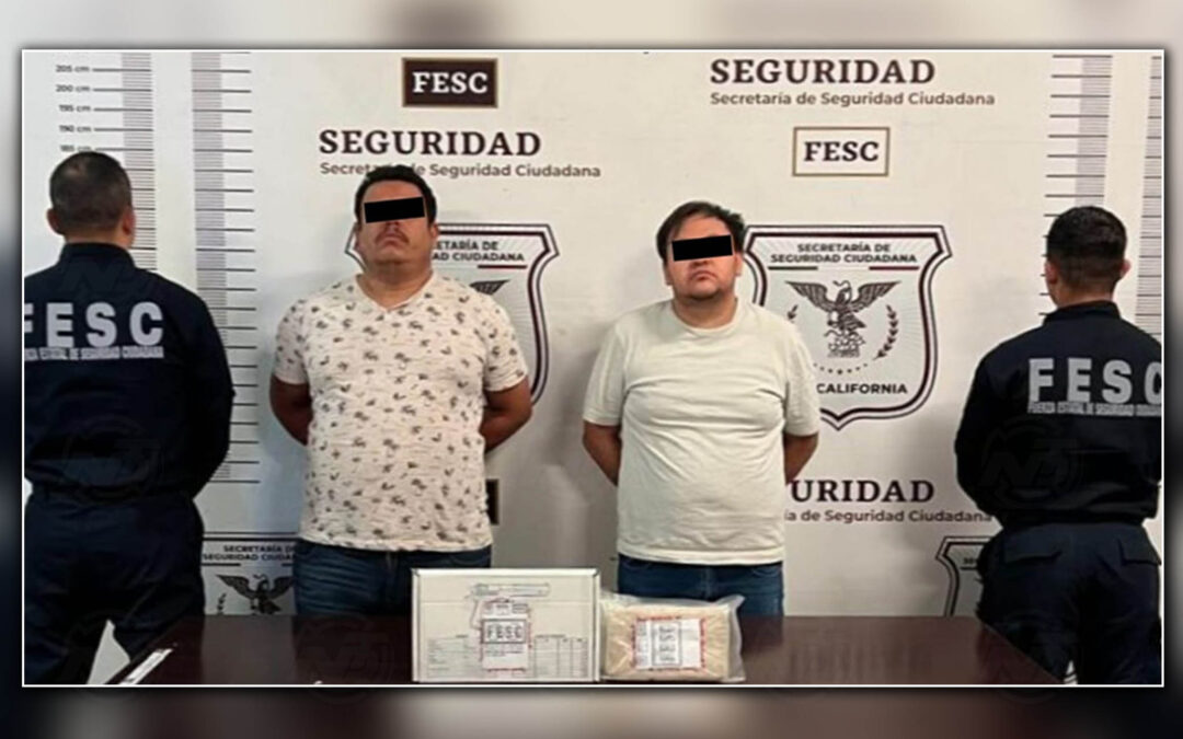 Detienen a dos hombres en Tijuana, les decomisaron heroína y un arma de fuego
