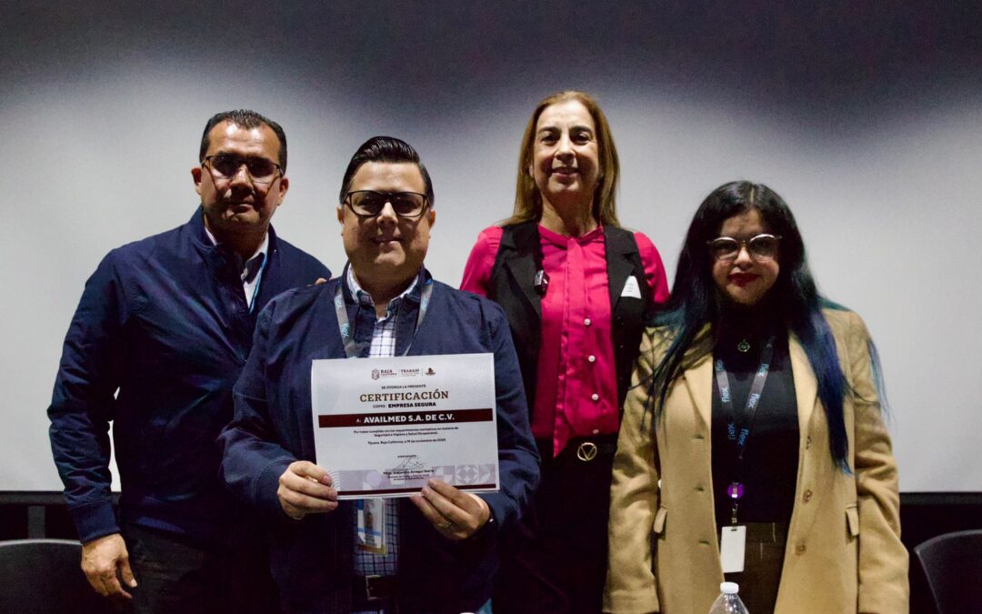 Entrega Secretaría del Trabajo Certificación a Flex como empresa segura